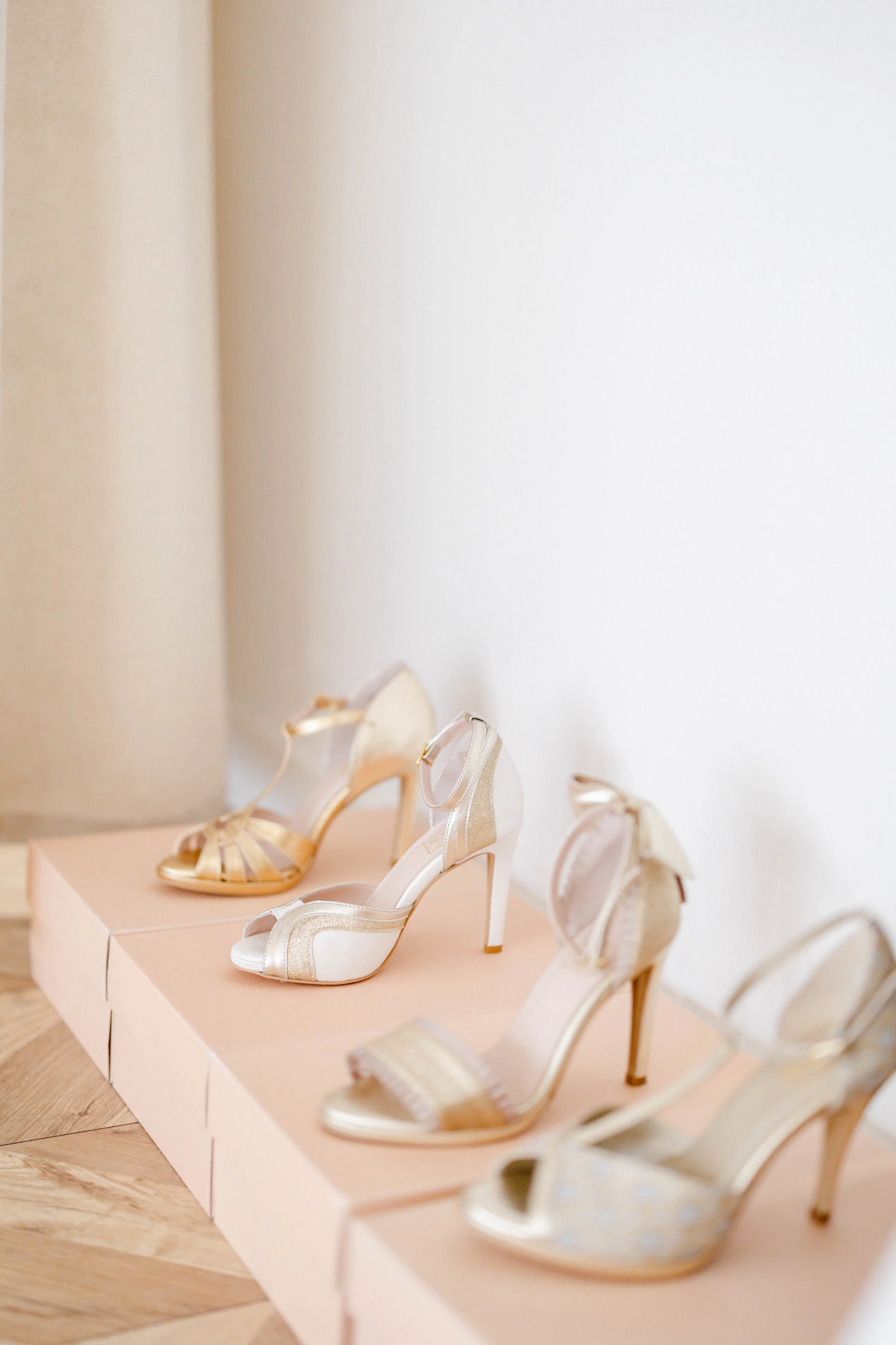 rose chaussure à talons hauts gris professionnel